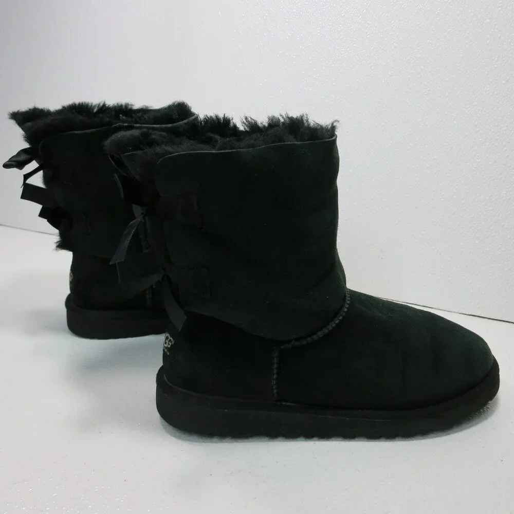 UGG insulated bailey